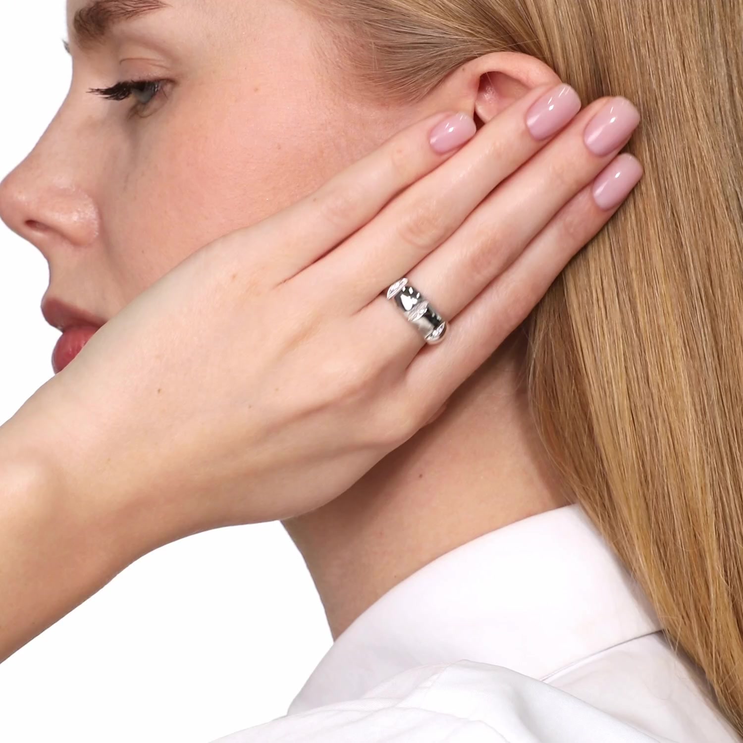 Серебряное кольцо с фианитами