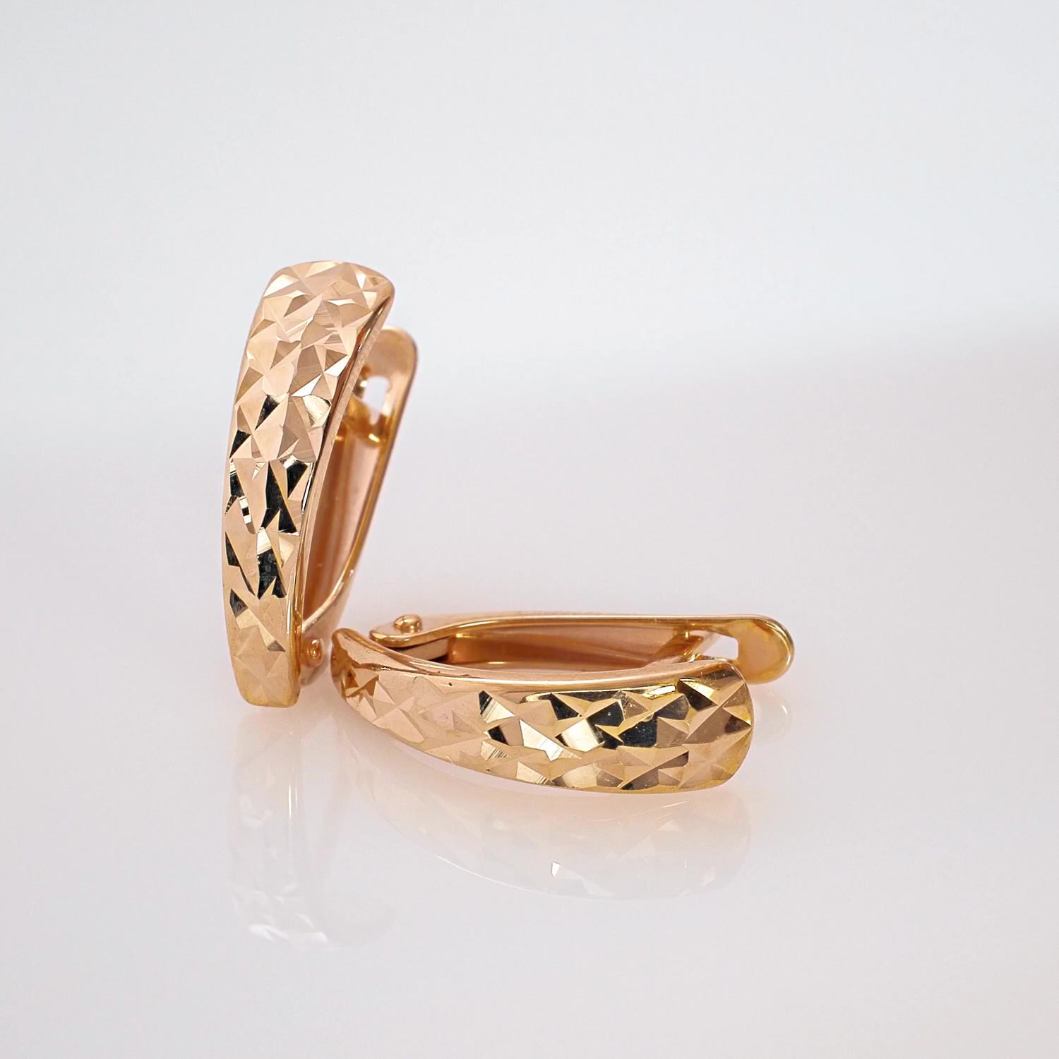 Золотые серьги