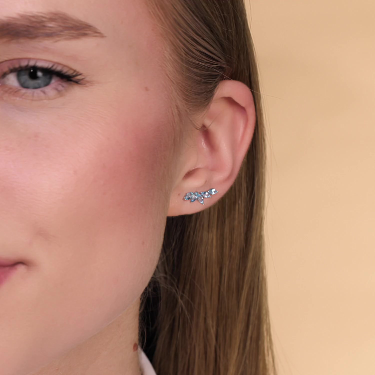 Золотые серьги с топазами Swiss