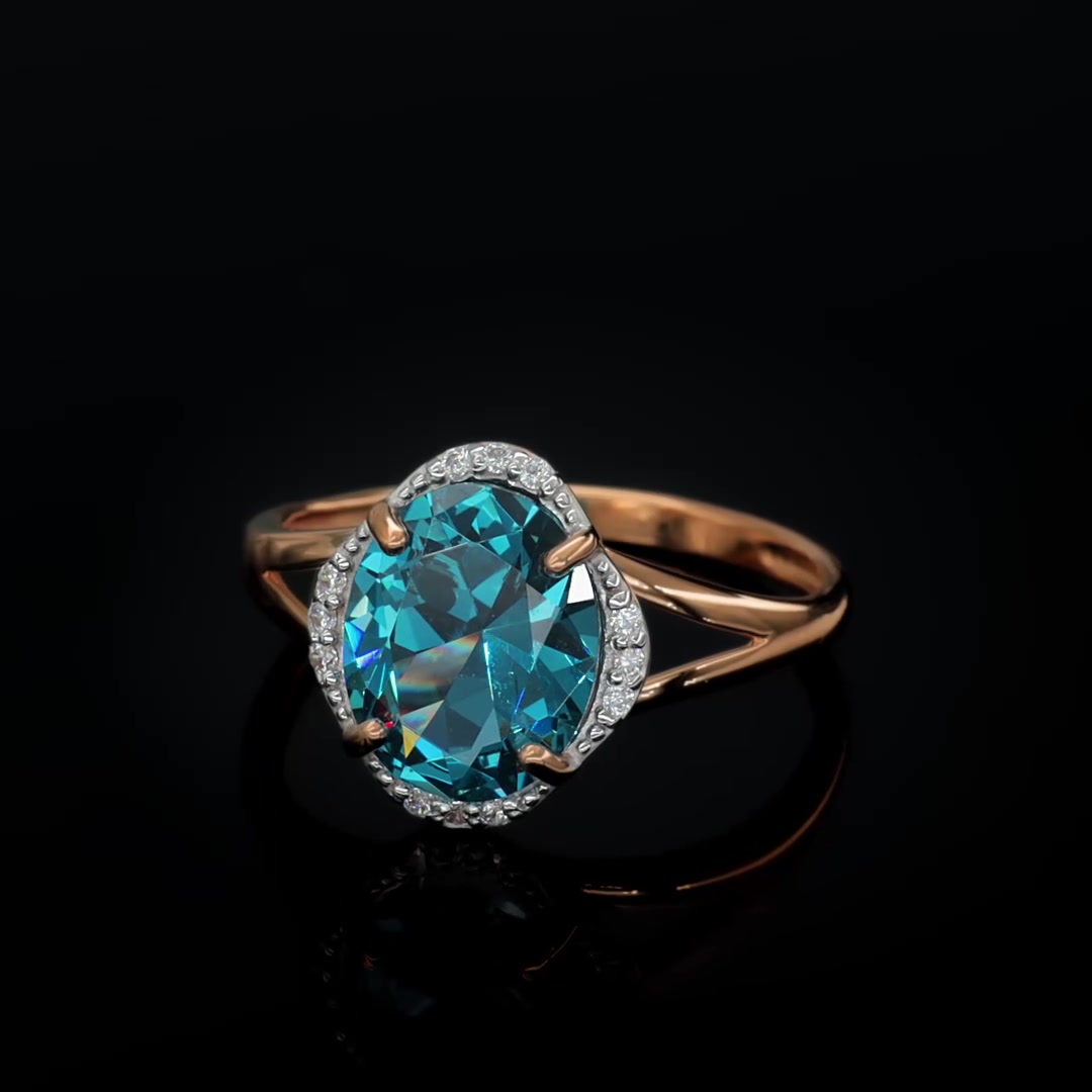 Золотое кольцо с ситаллом и фианитами