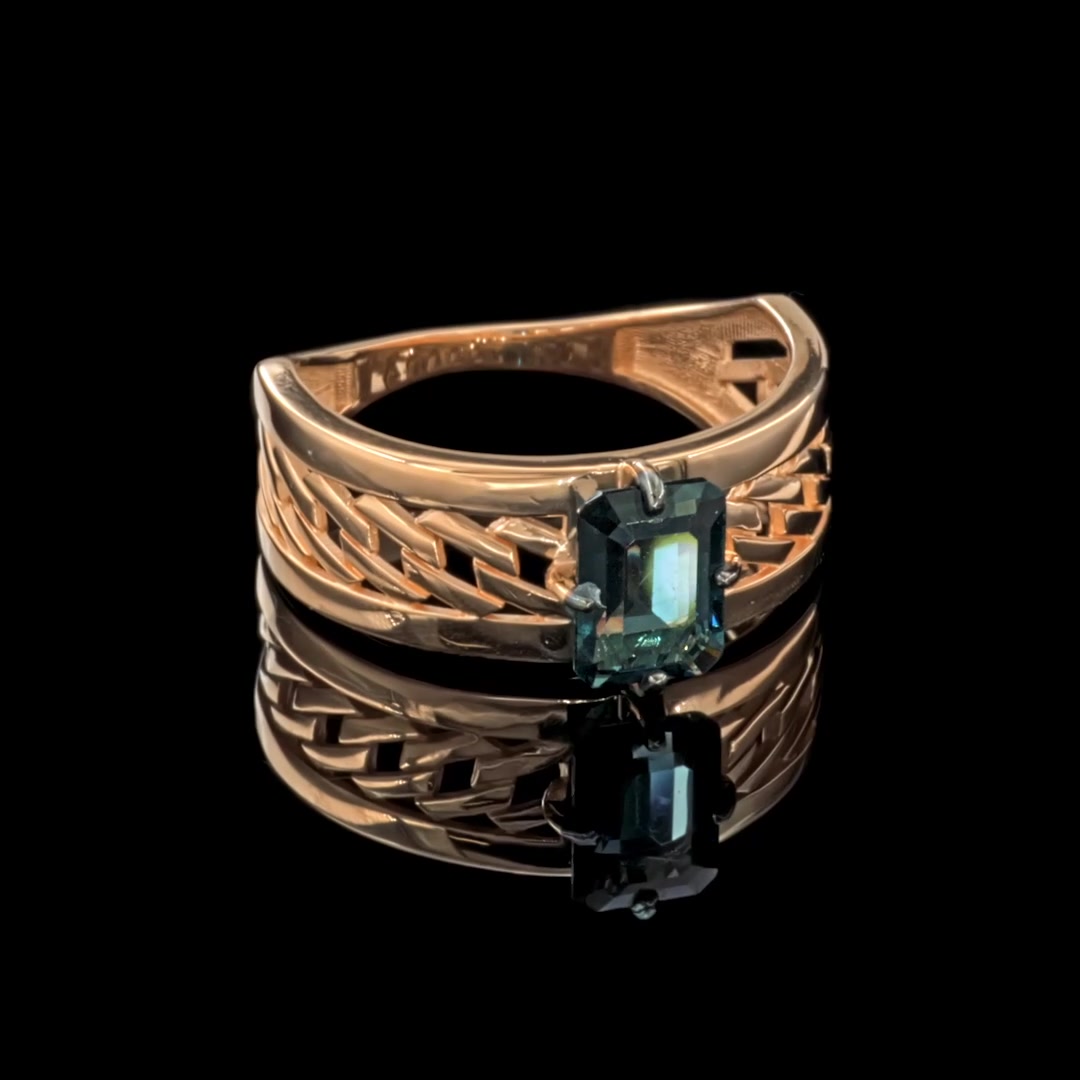 Золотое кольцо с топазом London