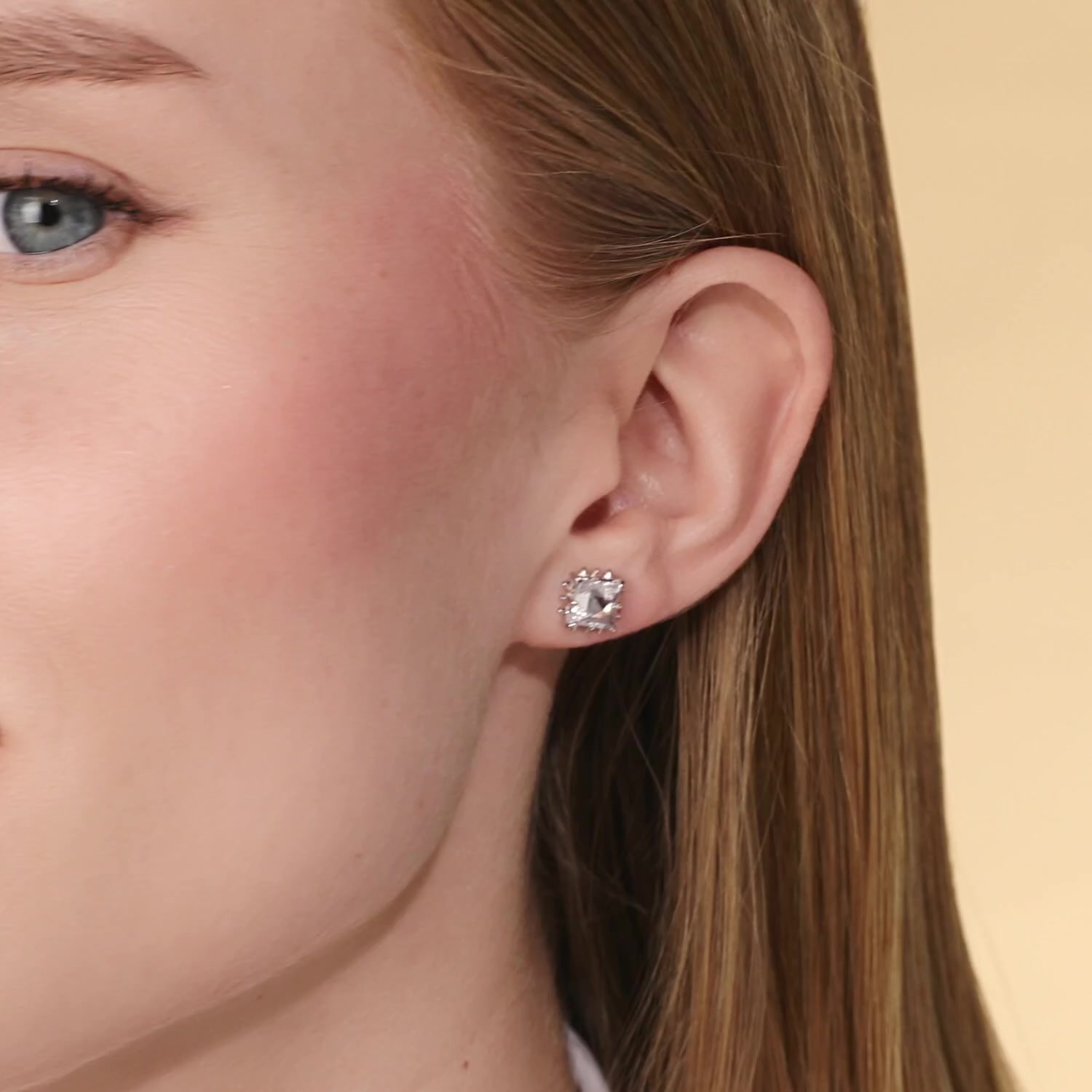 Серебряные серьги с фианитами