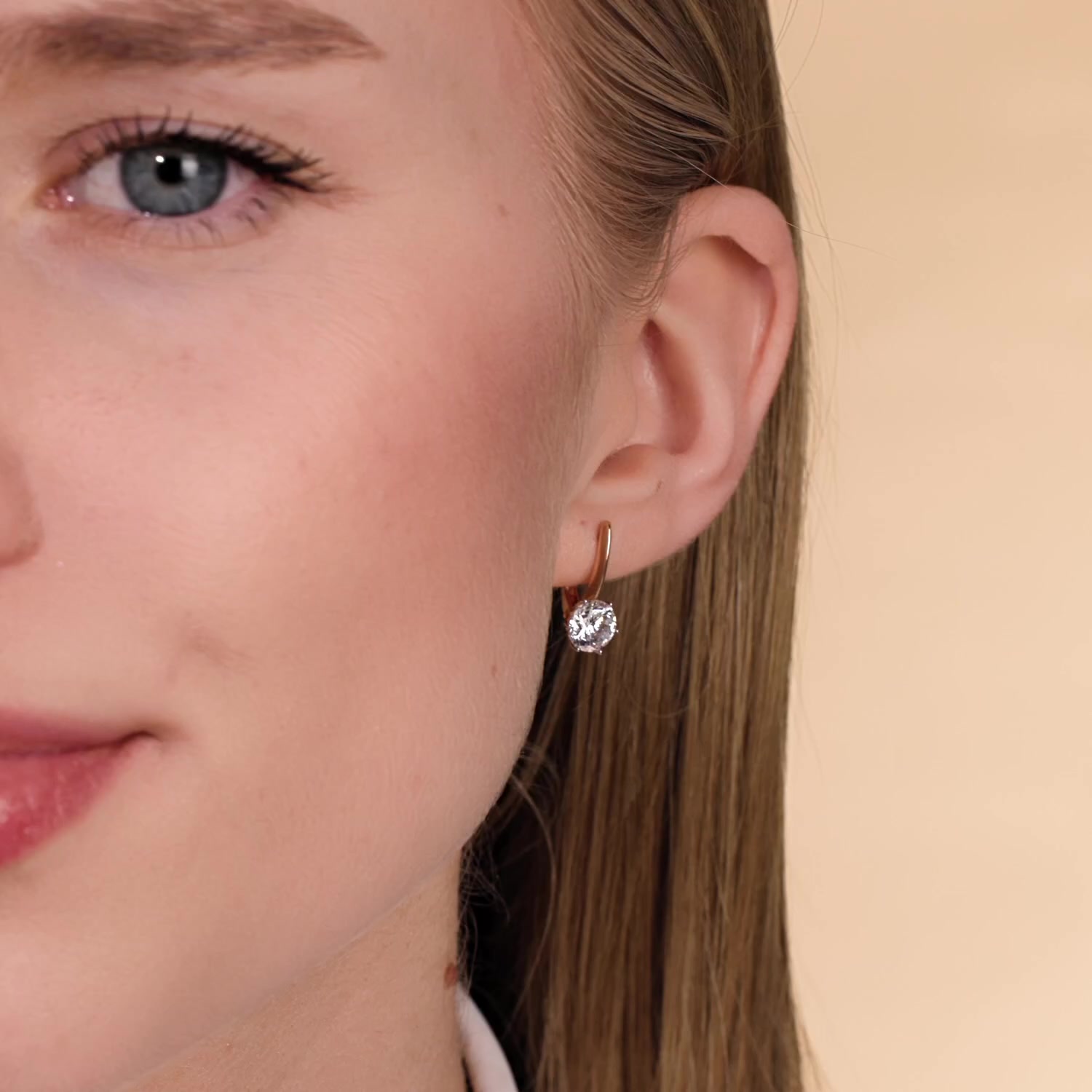 Золотые серьги с премиум цирконием