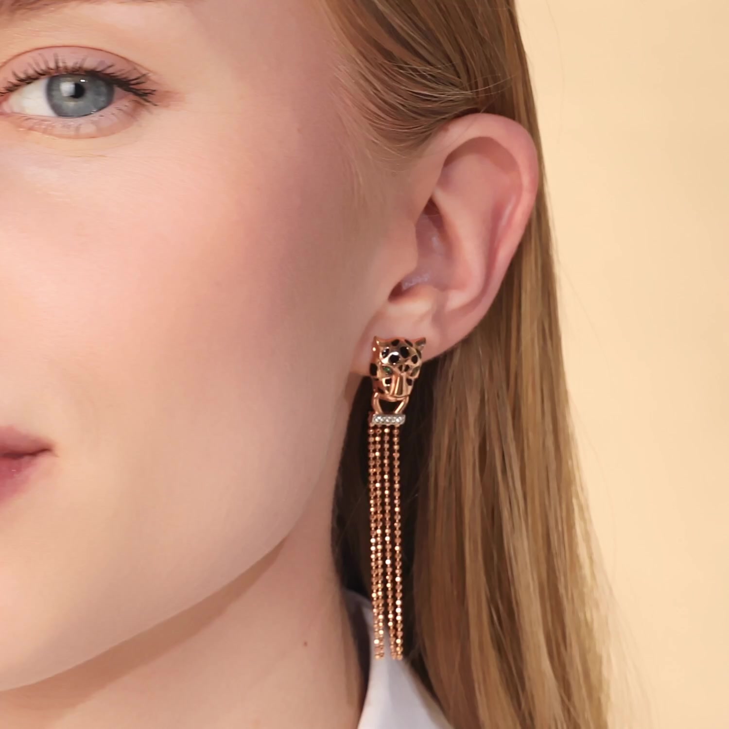 Серебряные серьги с эмалью и фианитами