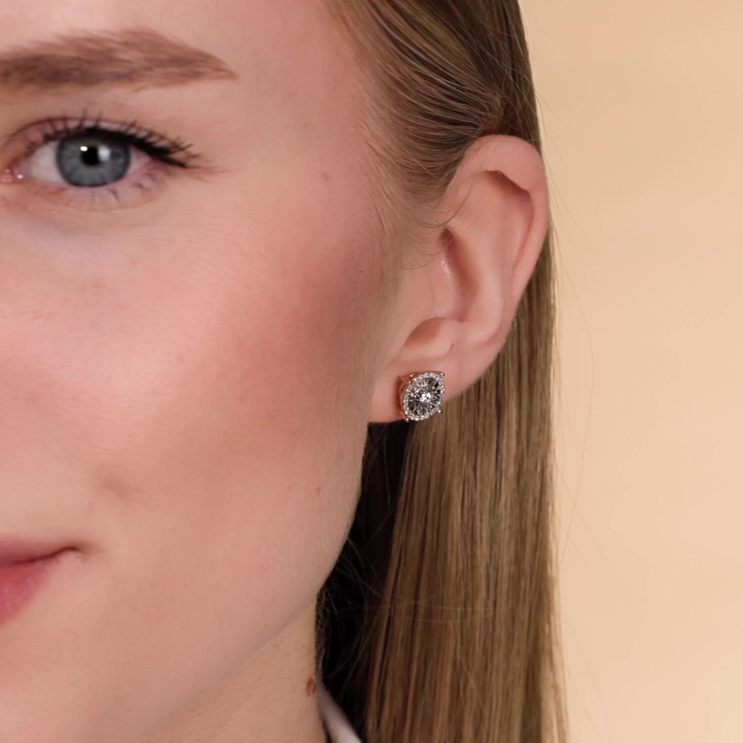 Золотые серьги с бриллиантами