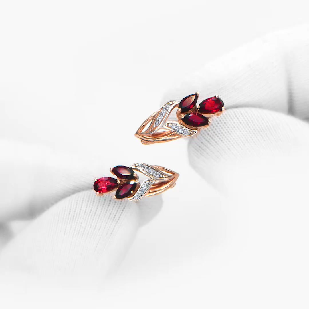 Золотые серьги с гранатом и фианитами
