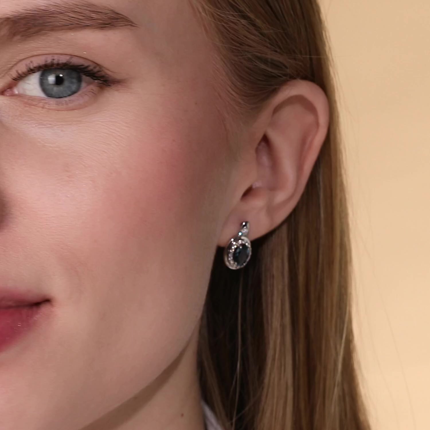 Золотые серьги с топазами London и фианитами