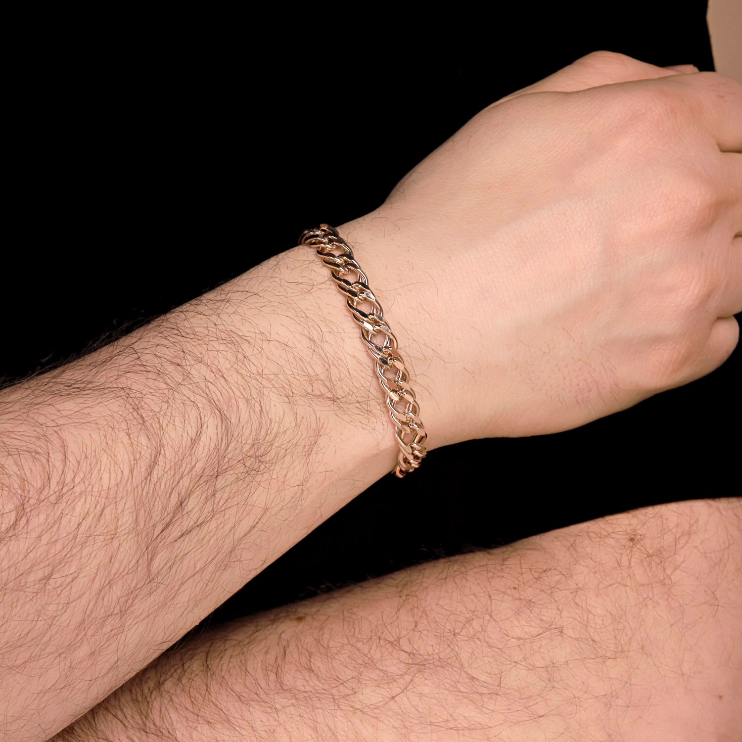 Золотой браслет облегченный