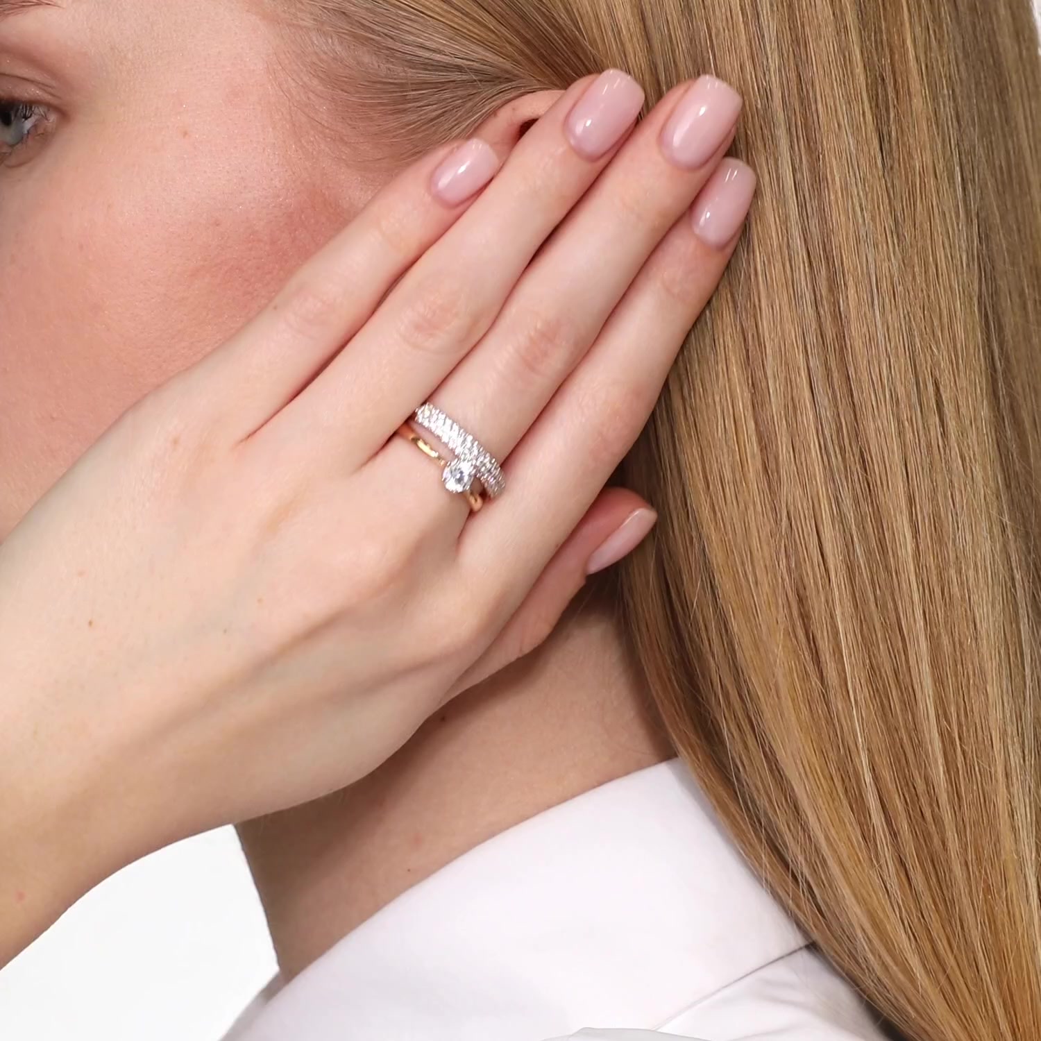 Золотое кольцо с фианитами