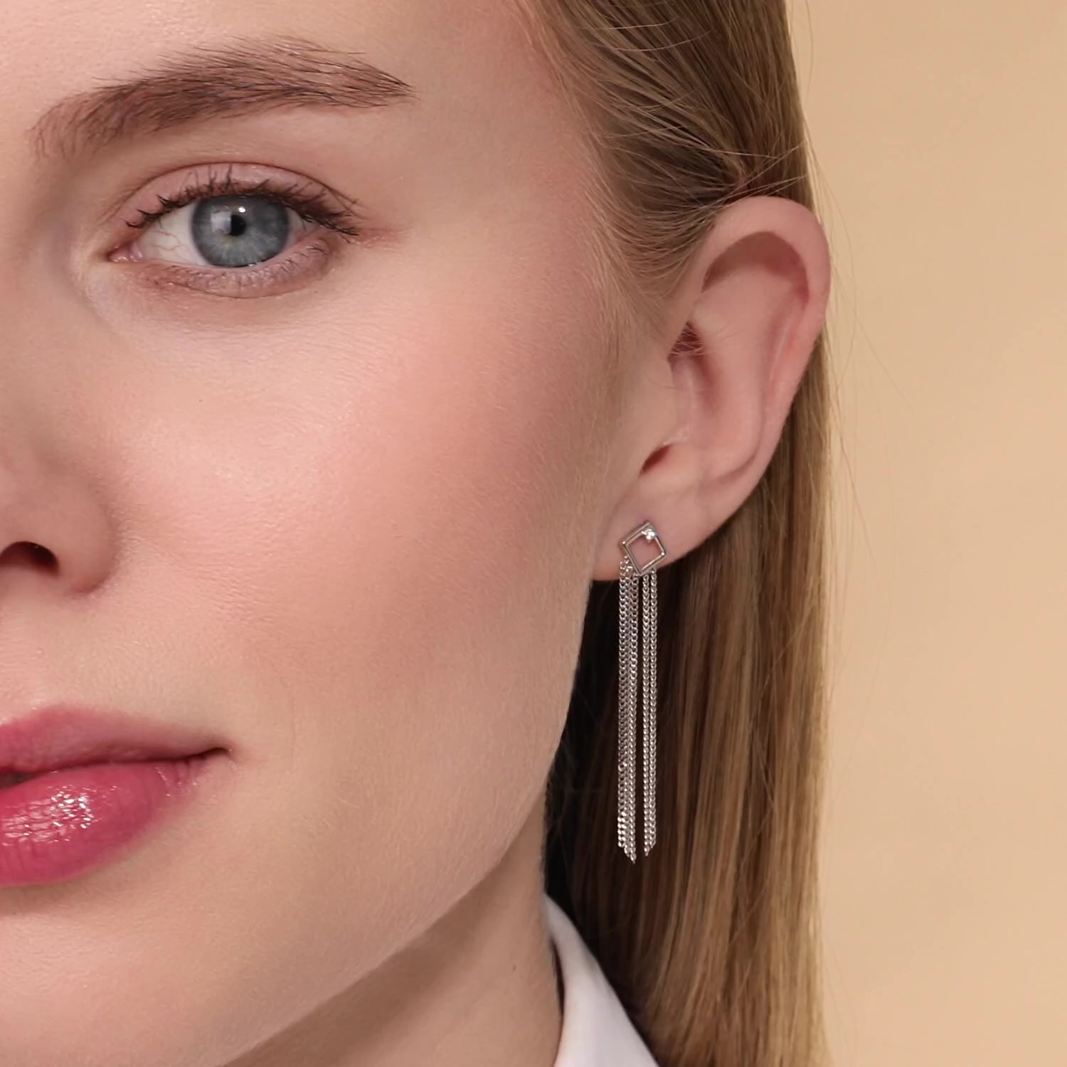 Серебряные серьги с фианитами