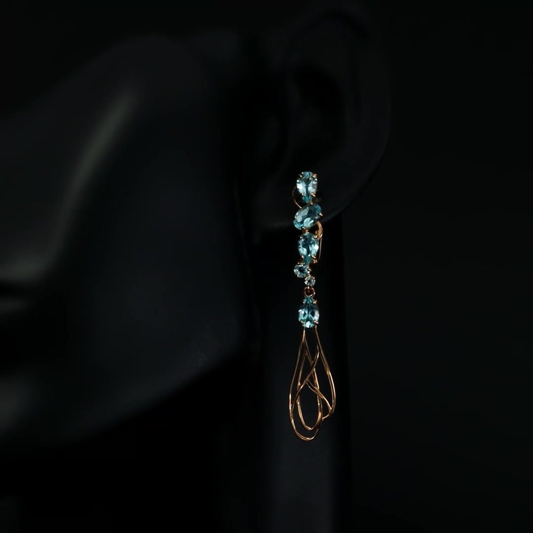 Золотые серьги с топазами Sky