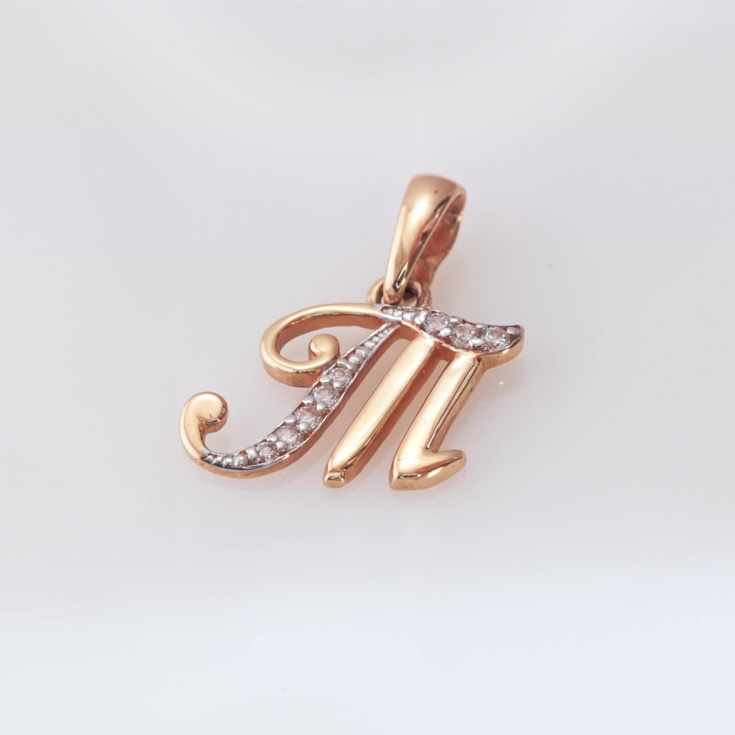 Золотая подвеска с фианитами