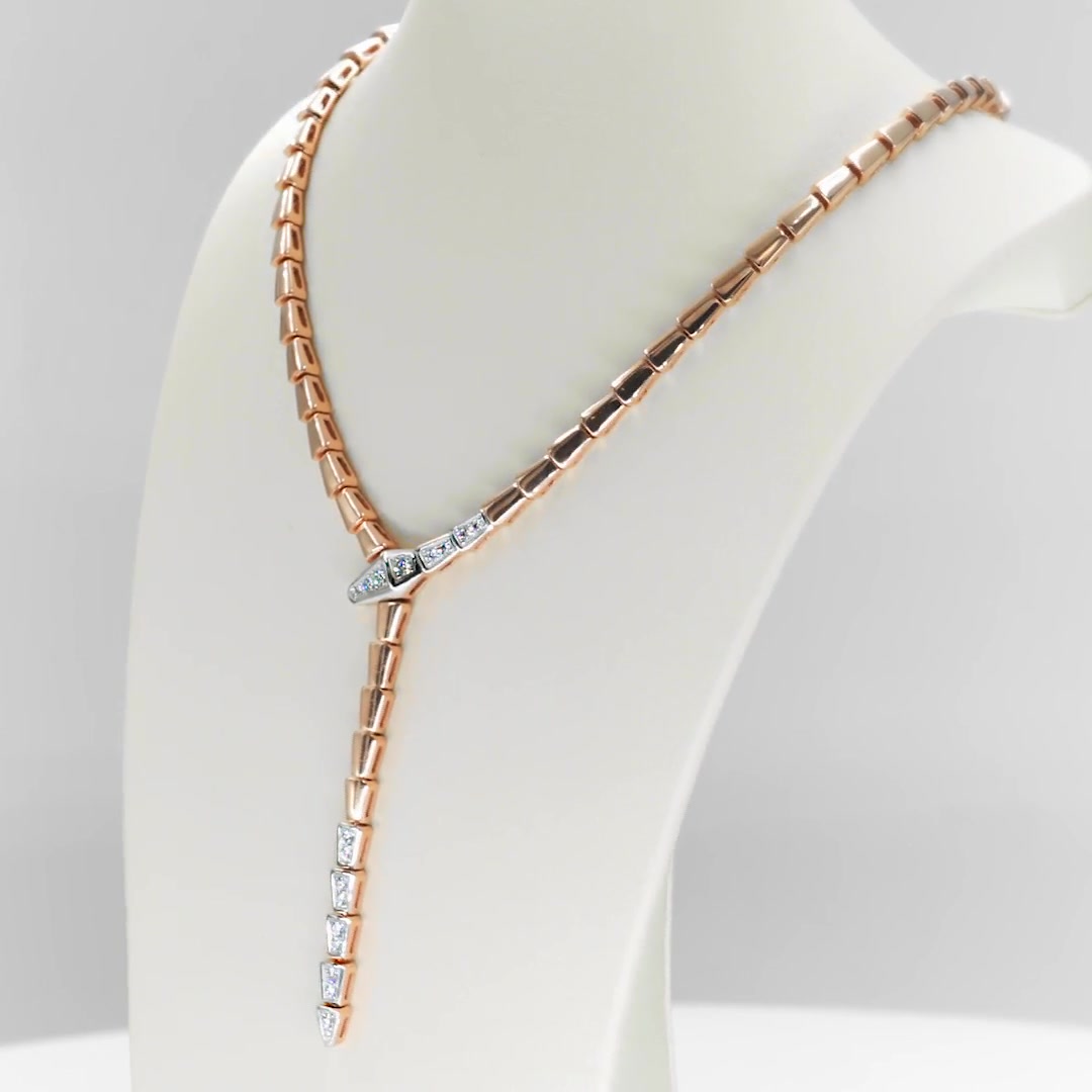 Золотое колье с бриллиантами