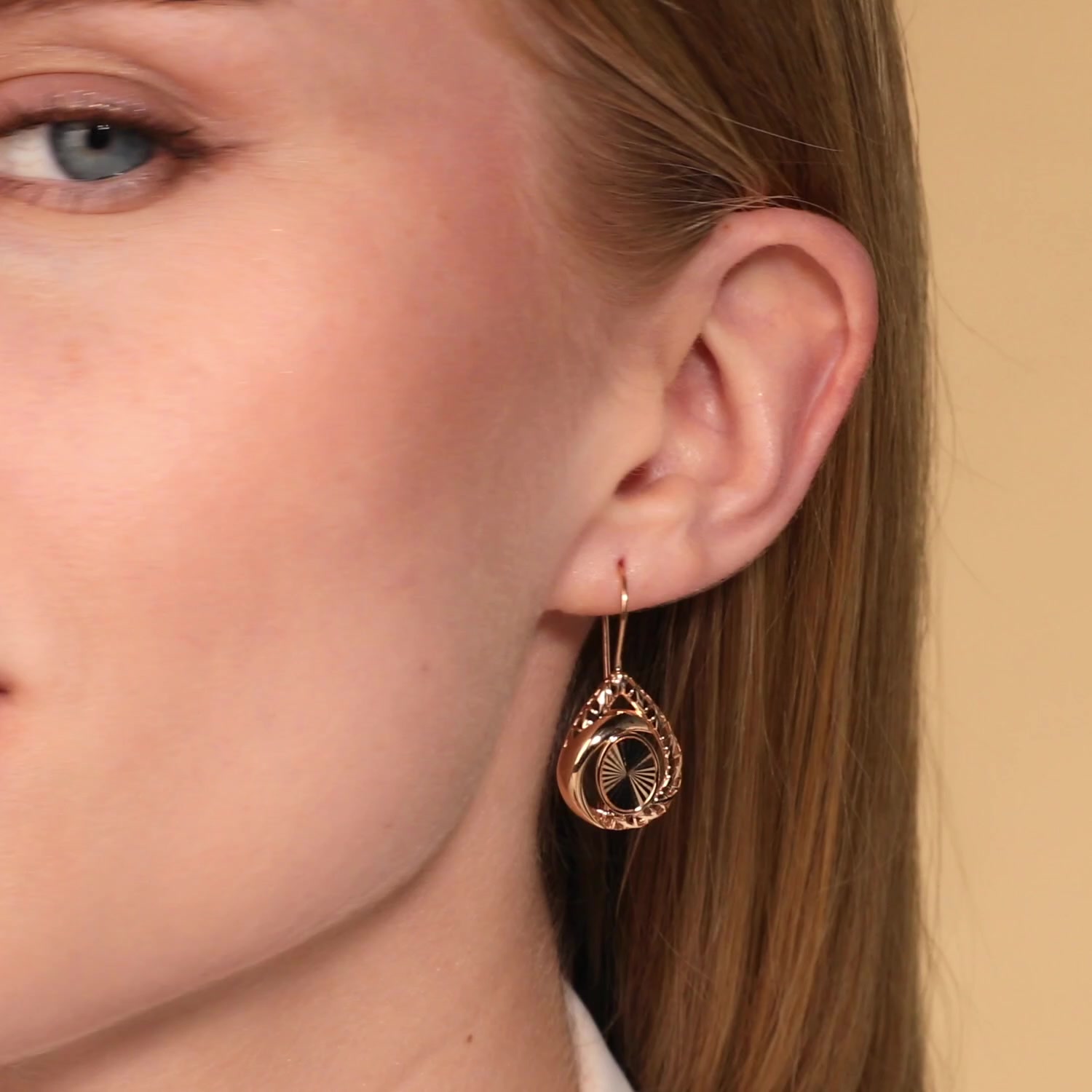 Золотые серьги