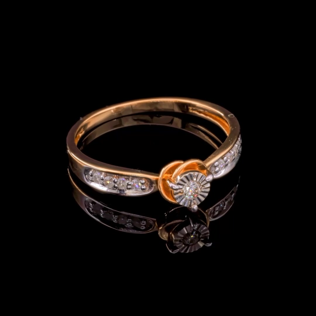 Золотое кольцо с бриллиантами