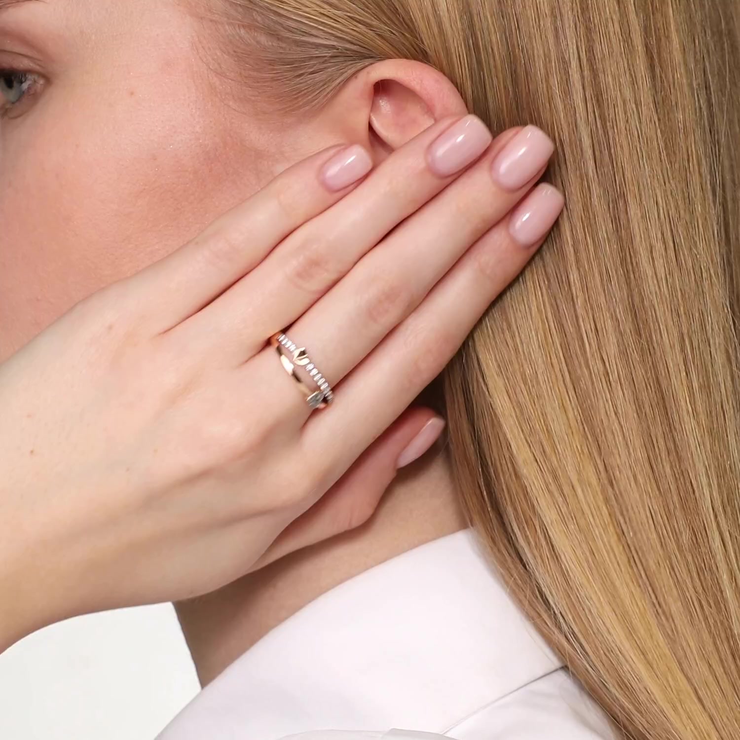 Золотое кольцо с фианитами