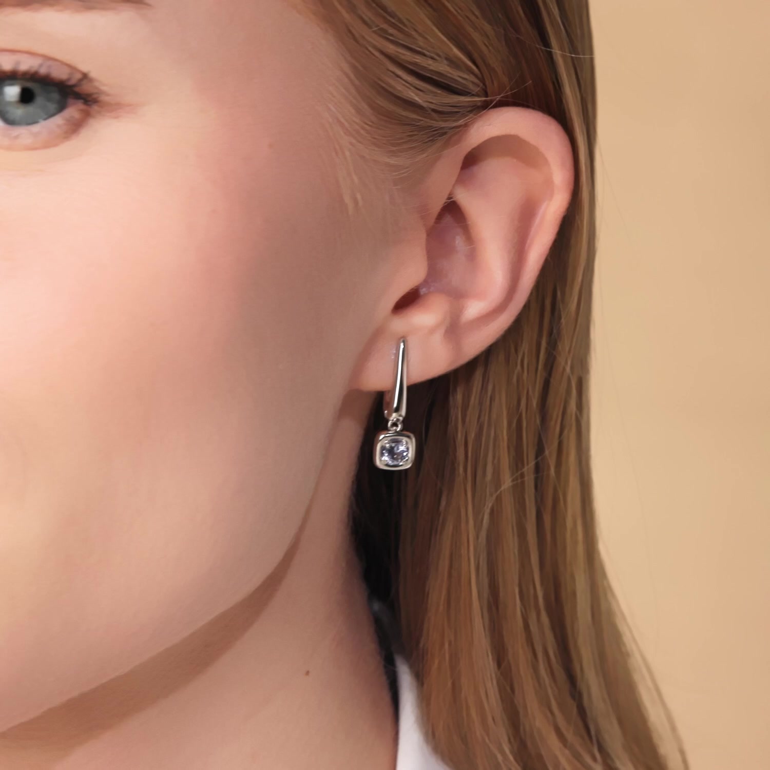 Серебряные серьги с танзанитами