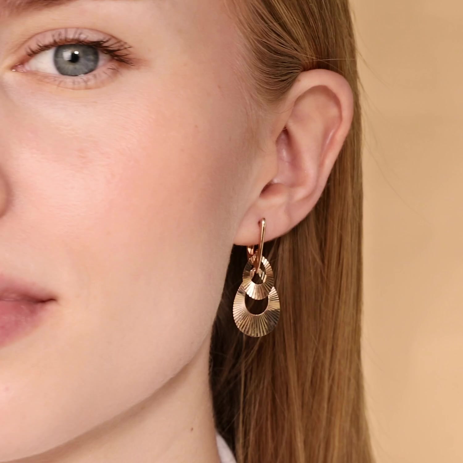 Золотые серьги