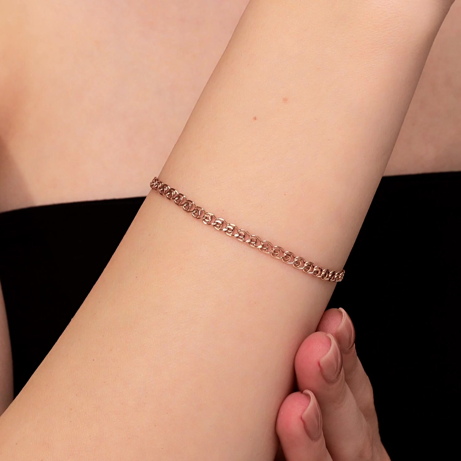 Золотой браслет облегченный