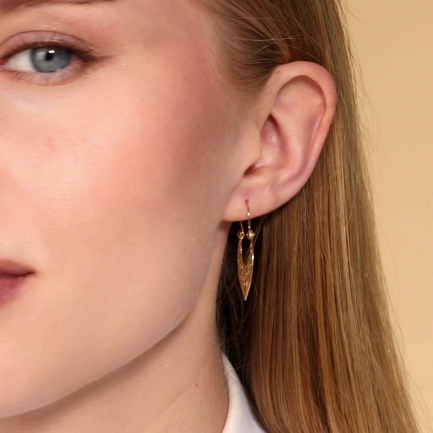 Золотые серьги