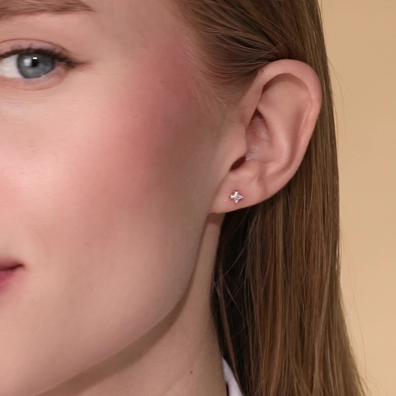 Золотые серьги с фианитами