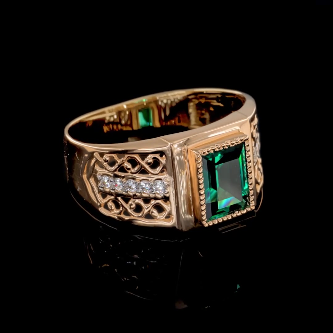 Золотая печатка с ситаллом и фианитами