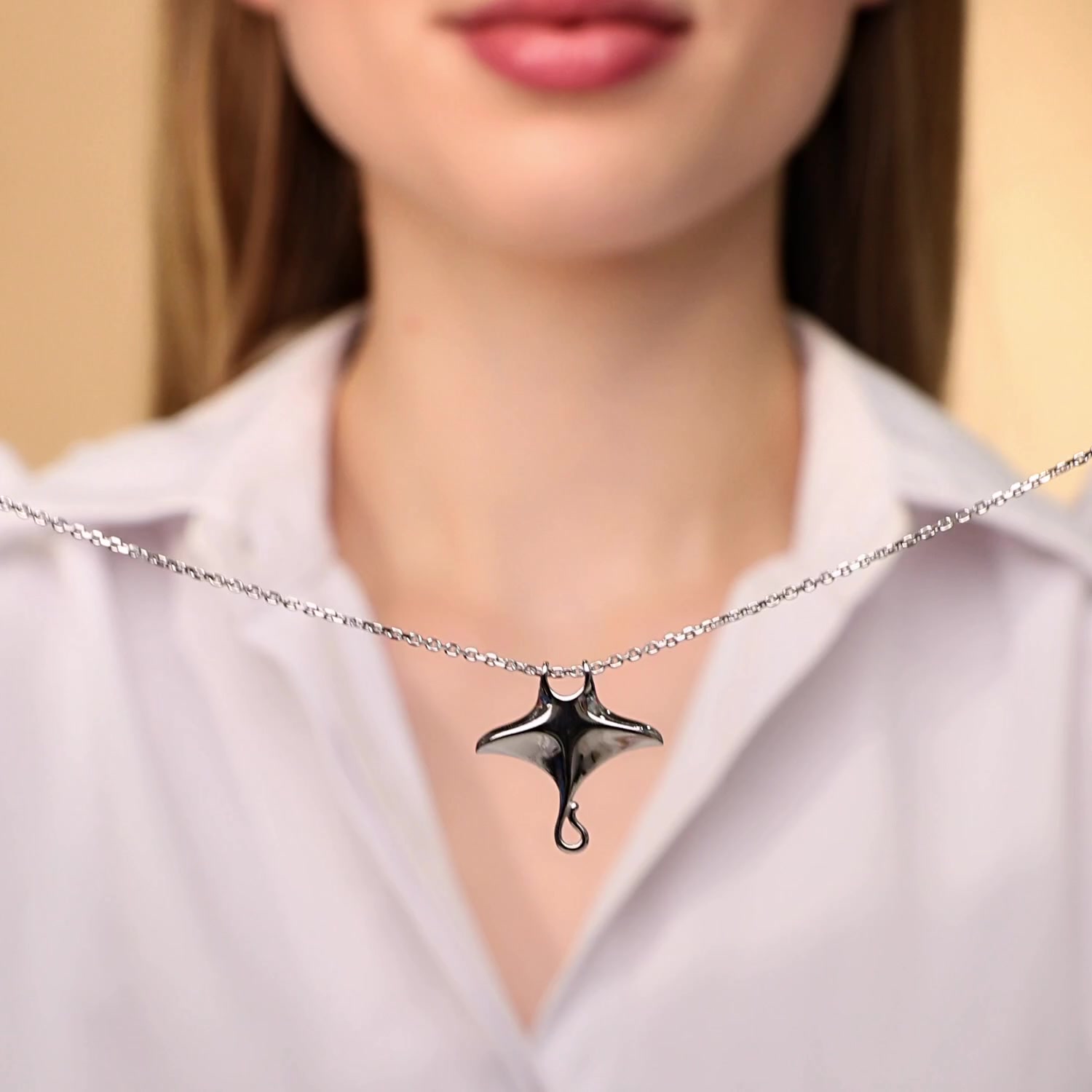 Серебряное колье