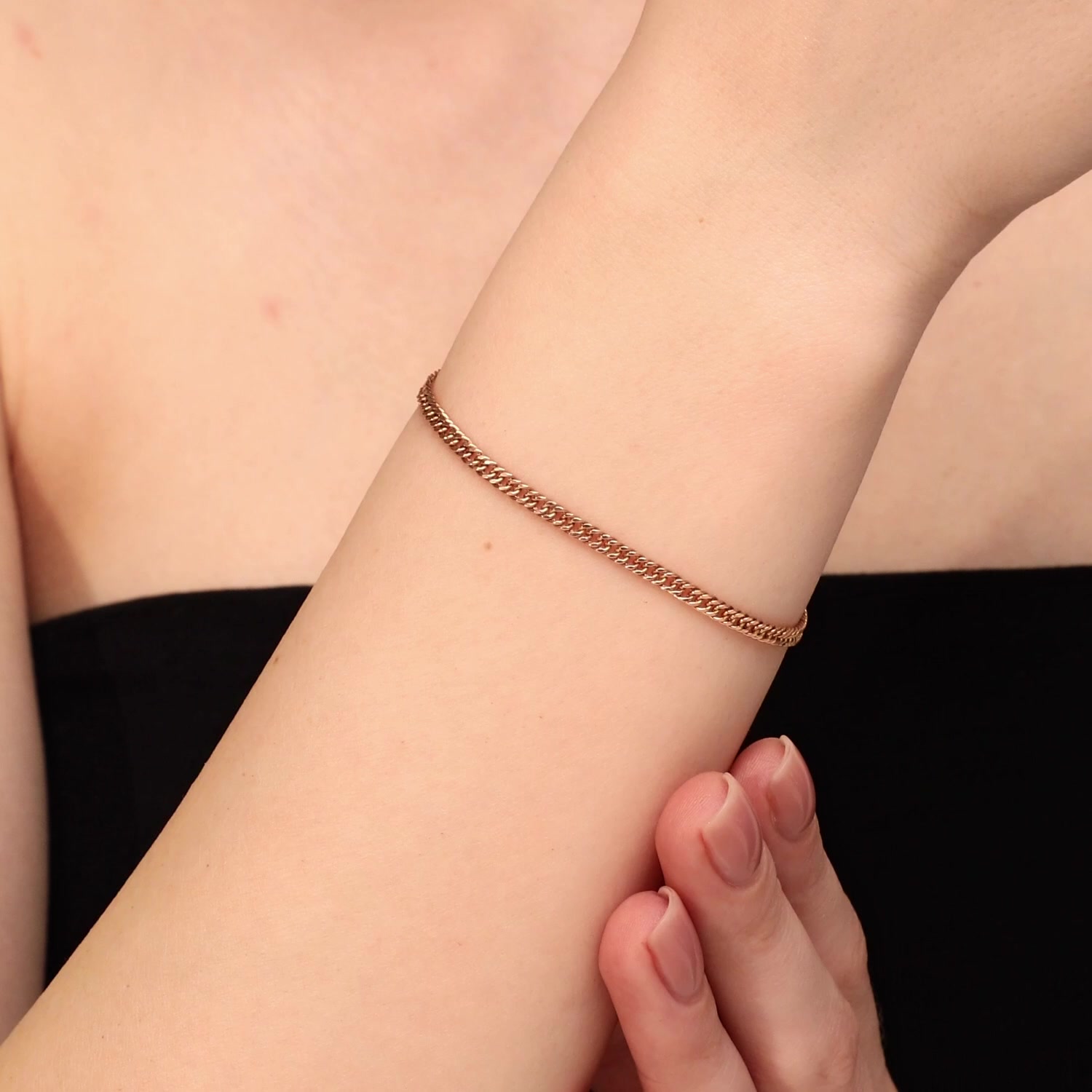 Золотой браслет облегченный