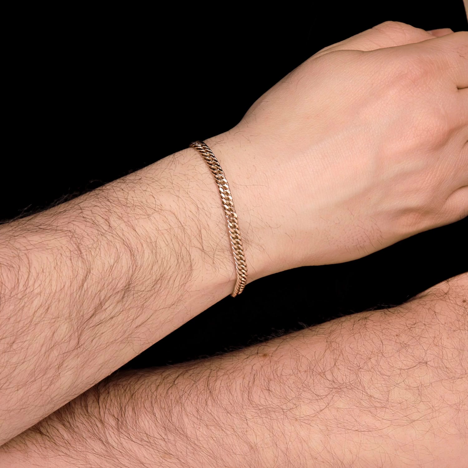 Золотой браслет облегченный