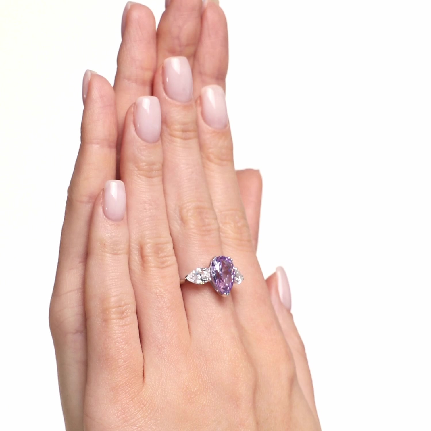 Серебряное кольцо с фианитами