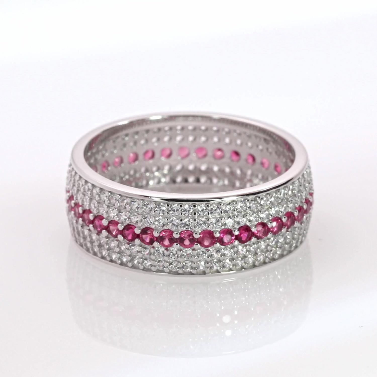 Серебряное кольцо с фианитами