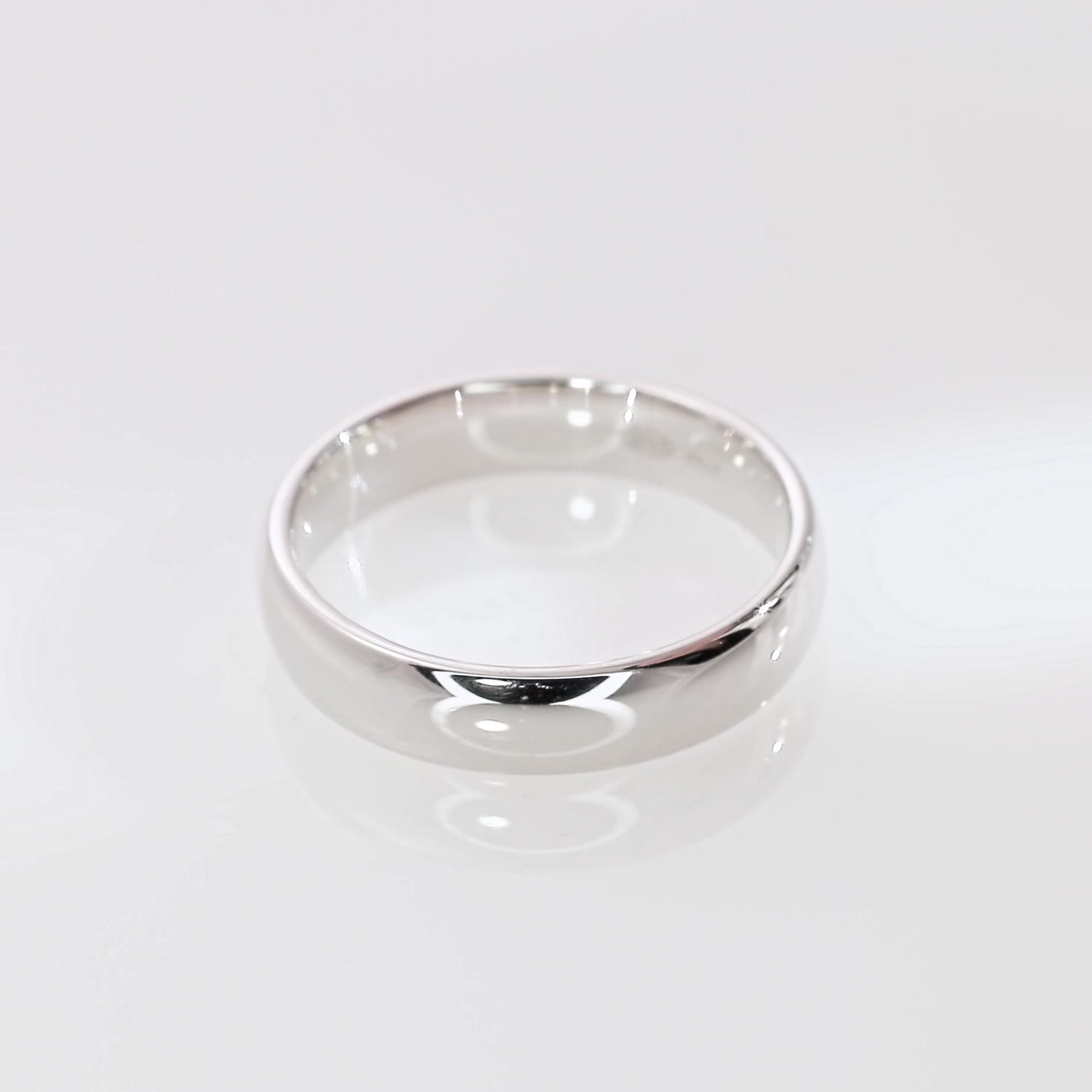 Серебряное обручальное кольцо