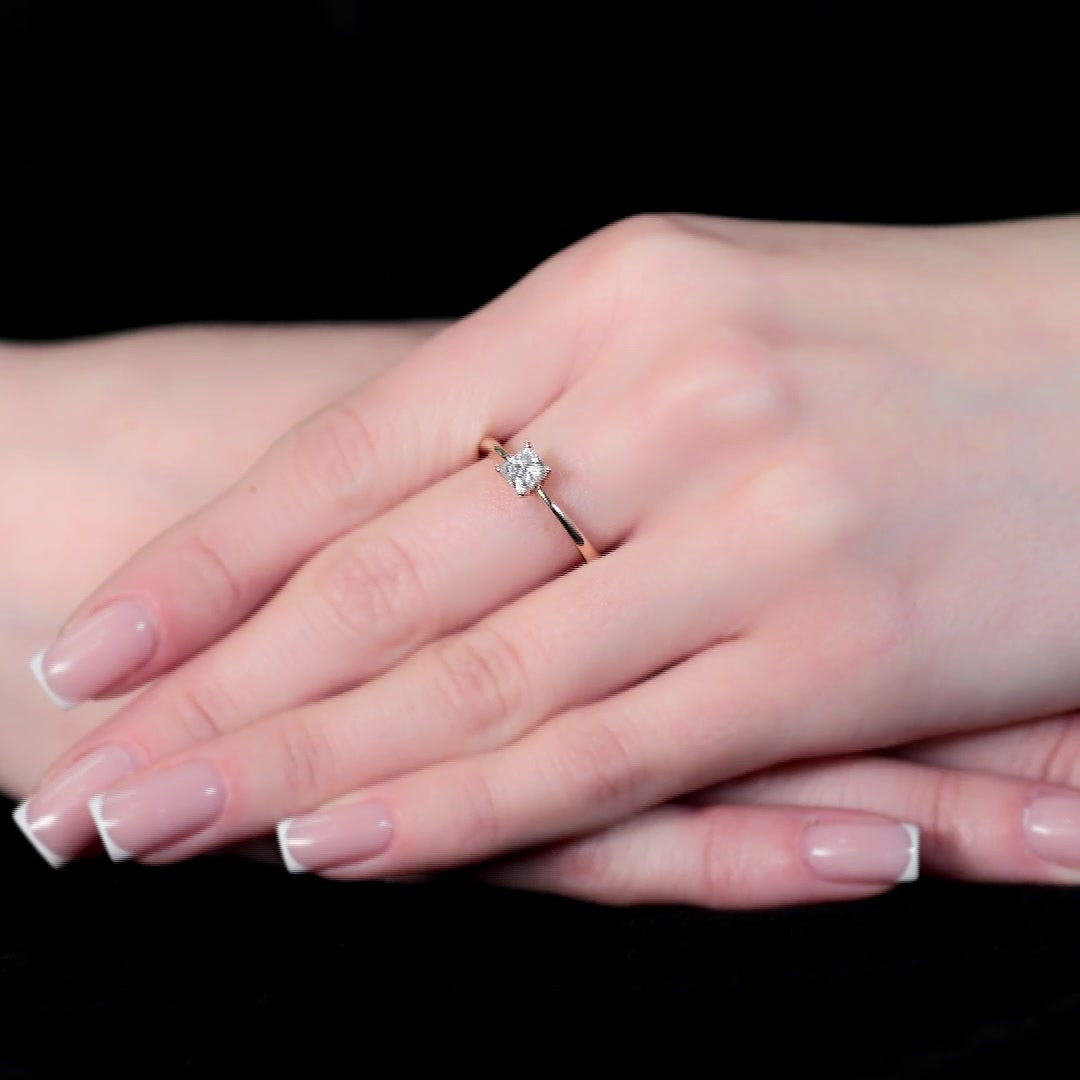 Золотое кольцо с бриллиантами выращенными