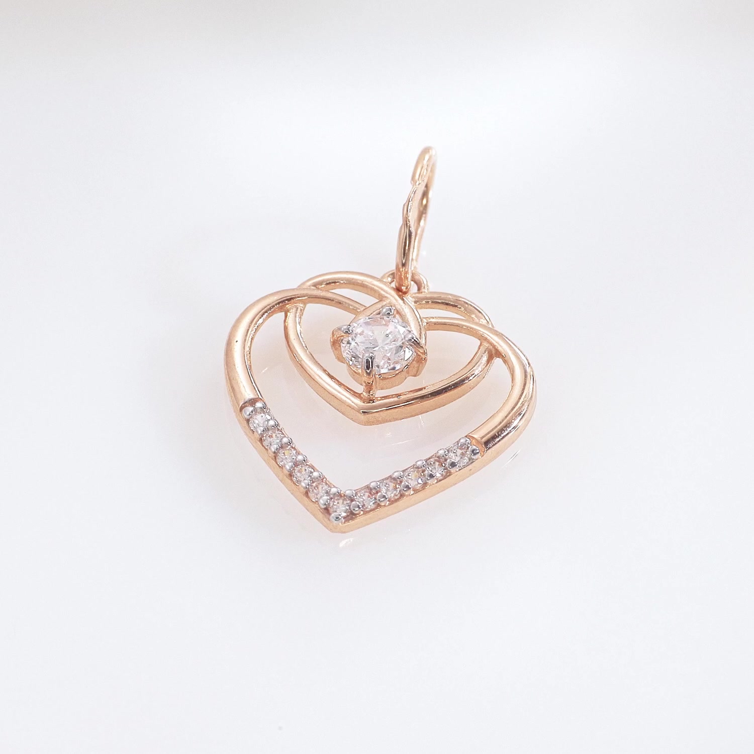 Золотая подвеска с фианитами