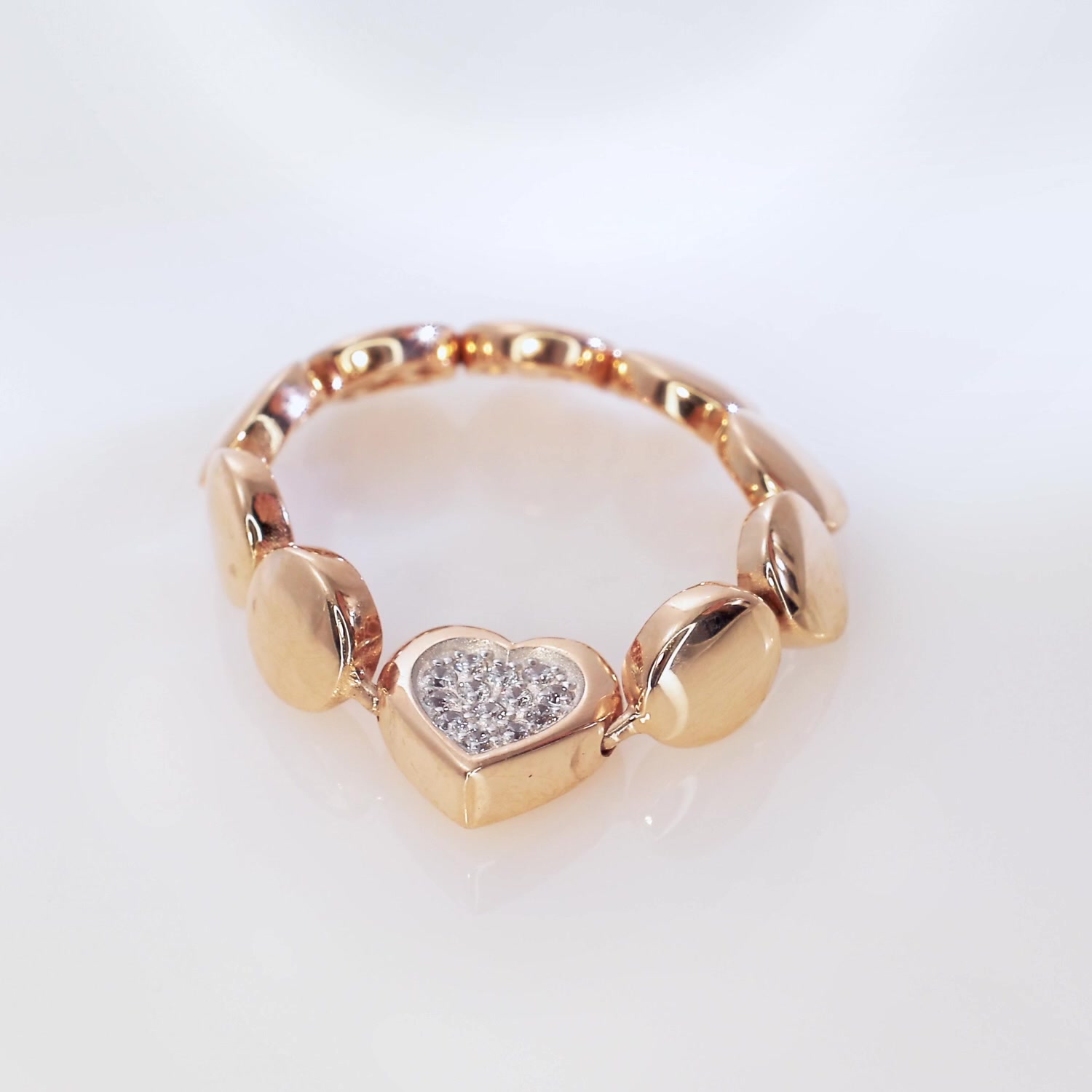 Золотое кольцо с фианитами