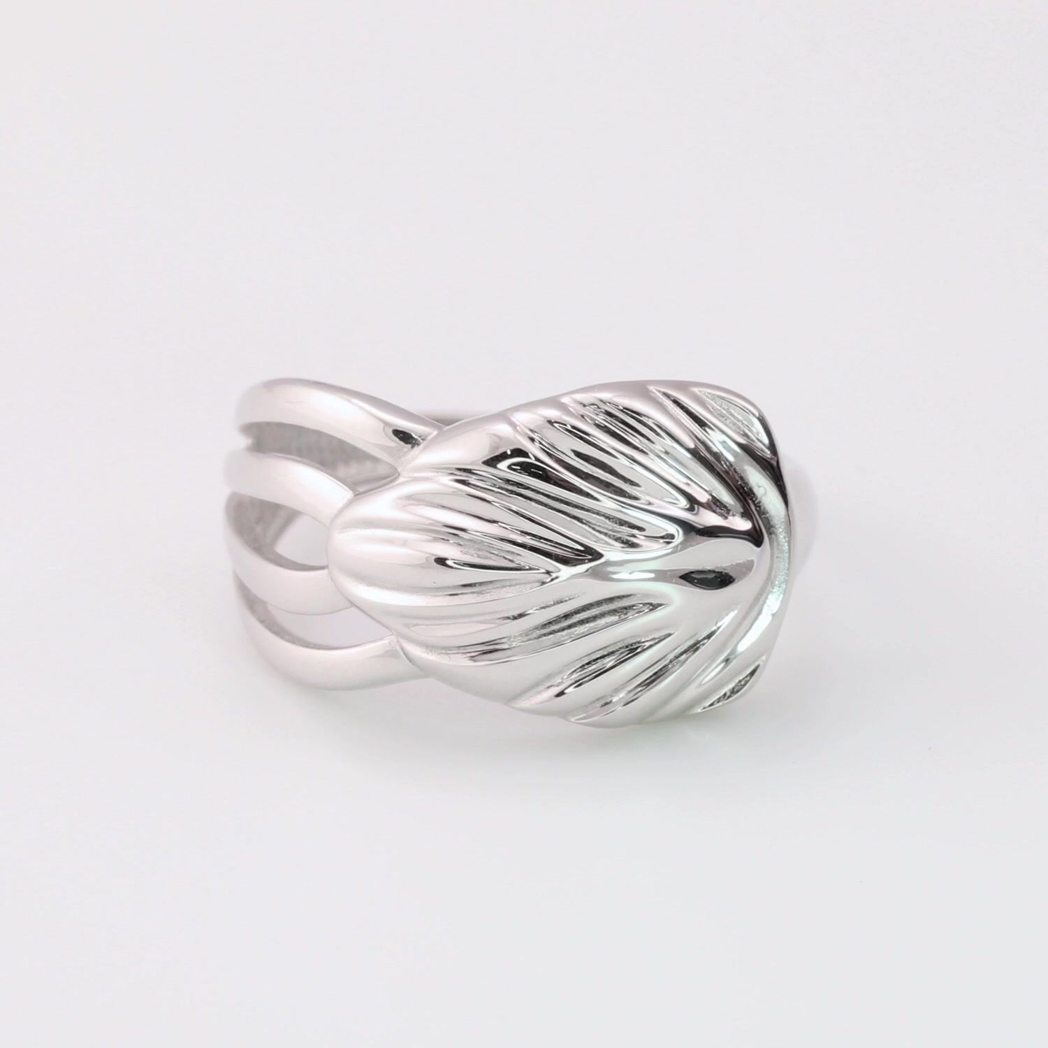 Серебряное кольцо