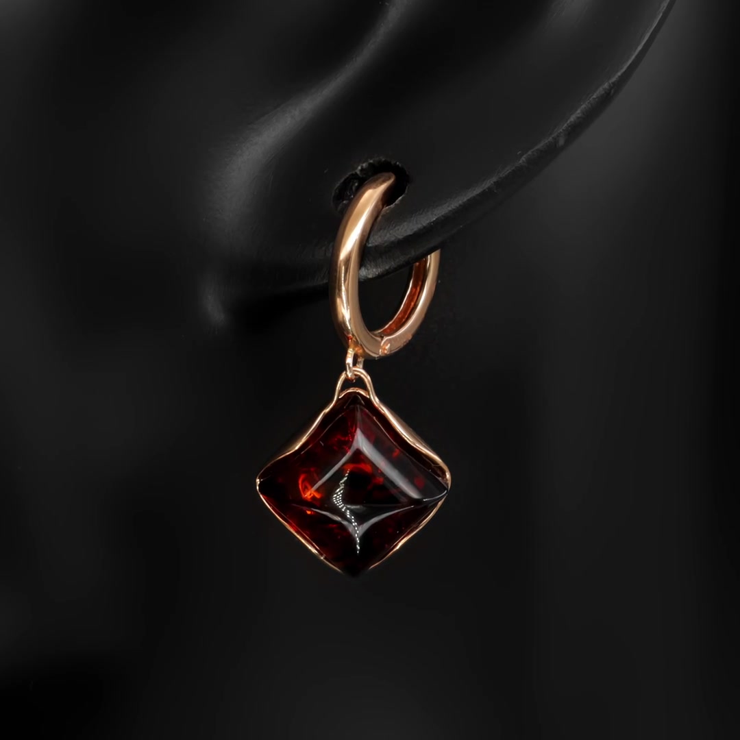 Золотые серьги с янтарем