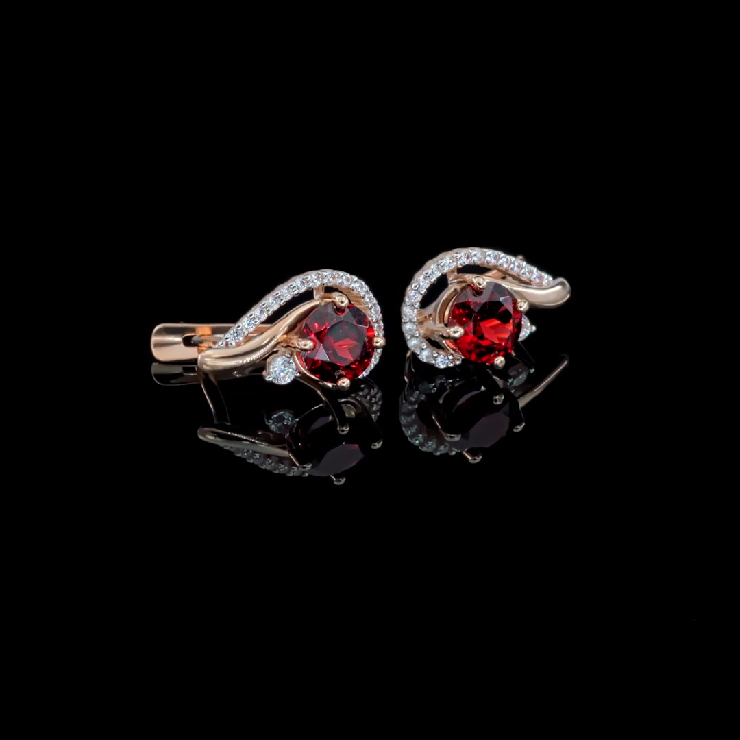 Золотые серьги с гранатом и фианитами