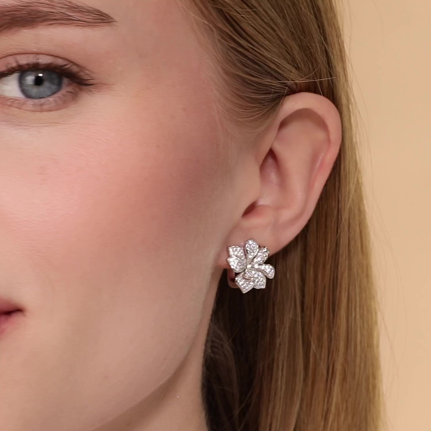 Серебряные серьги с фианитами