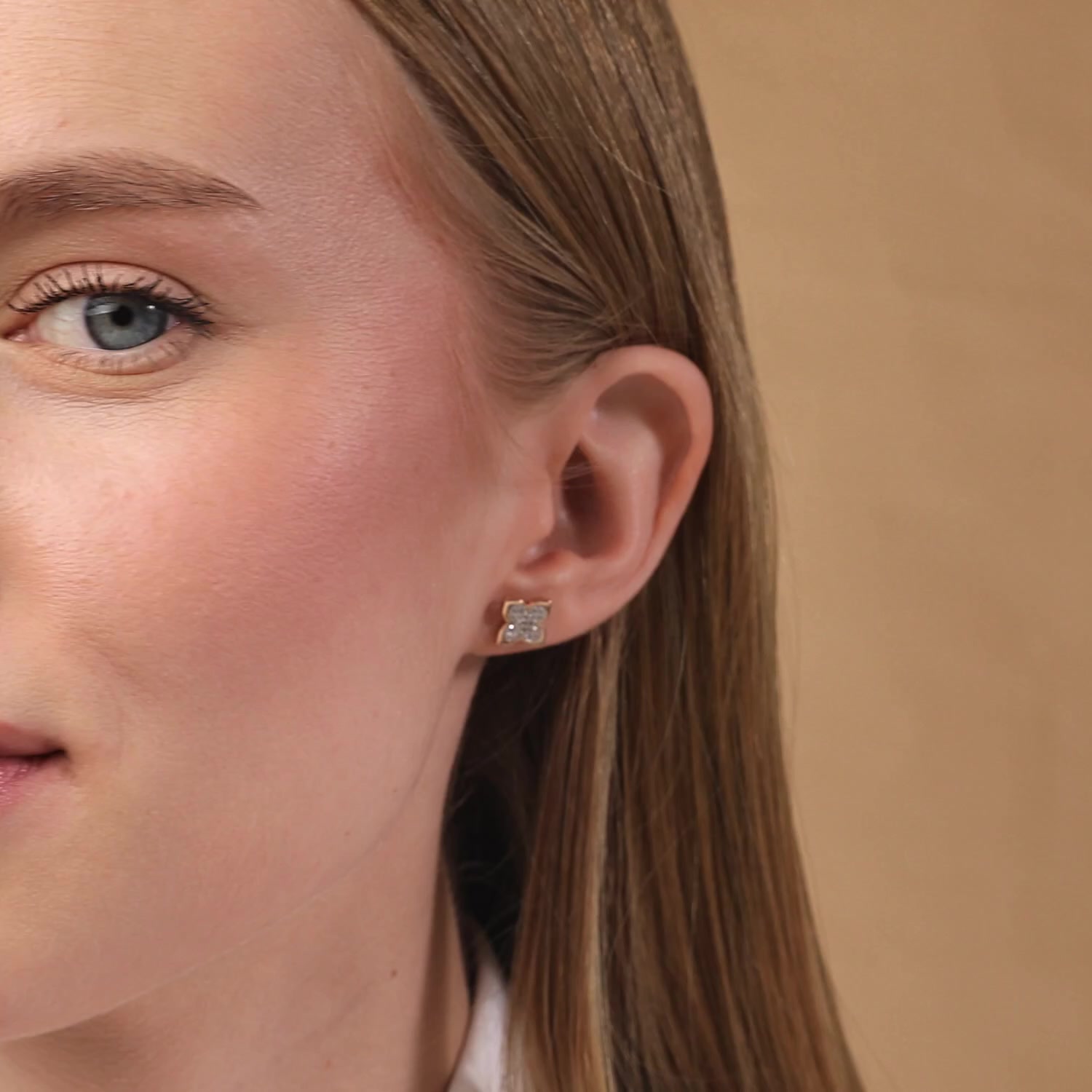 Золотые серьги с бриллиантами