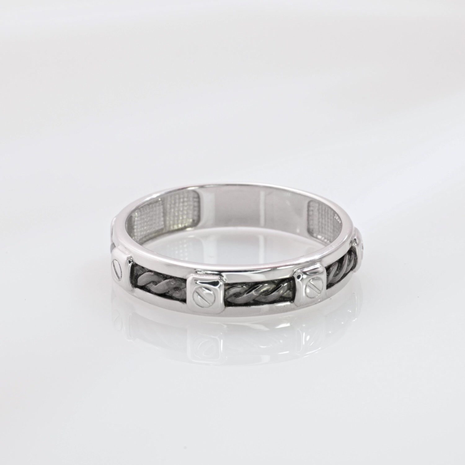 Серебряное кольцо