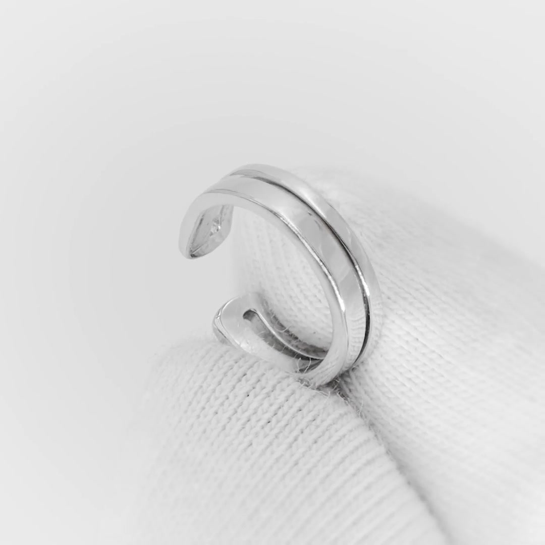 Серебряная серьга