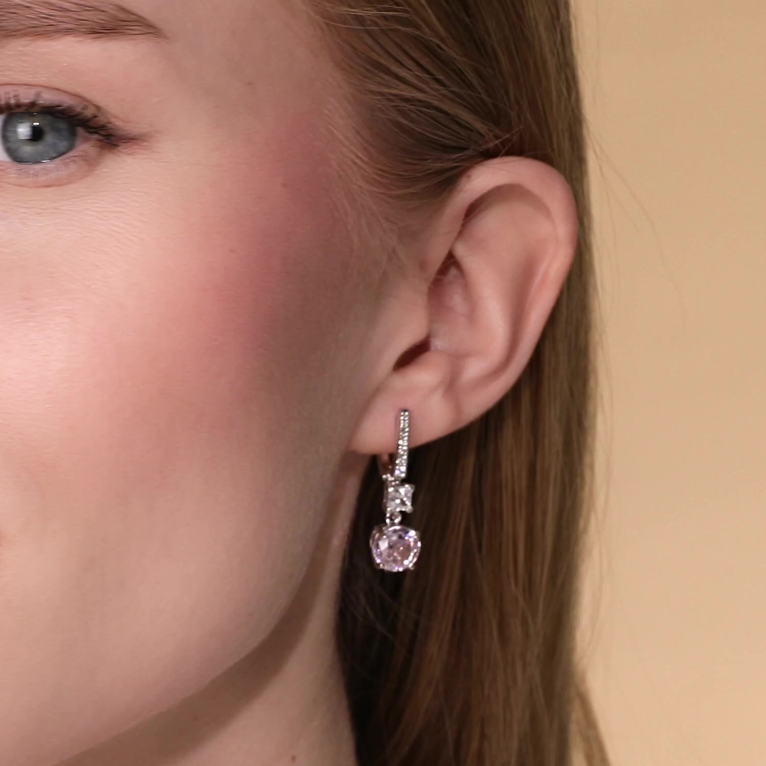 Серебряные серьги с фианитами