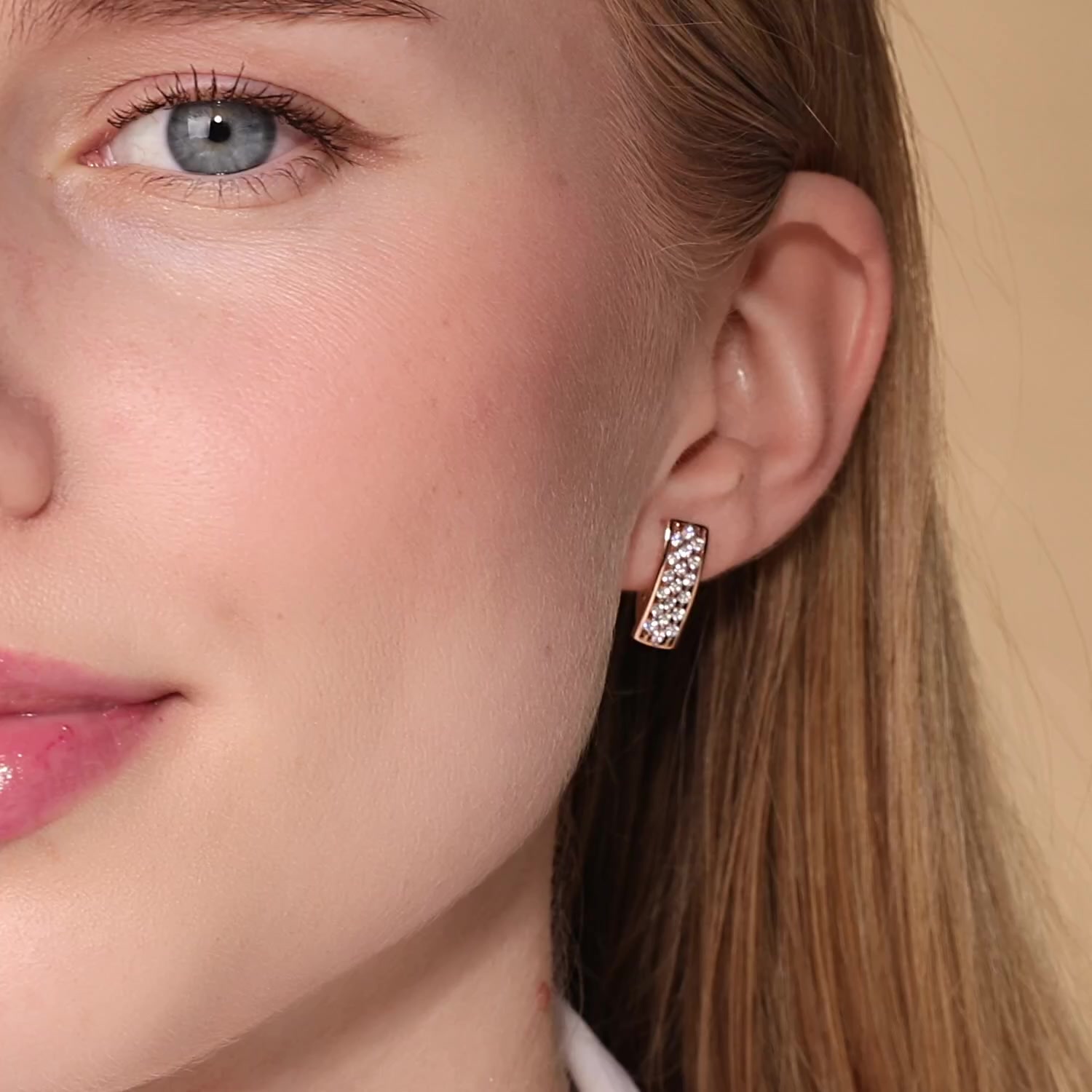 Золотые серьги с фианитами