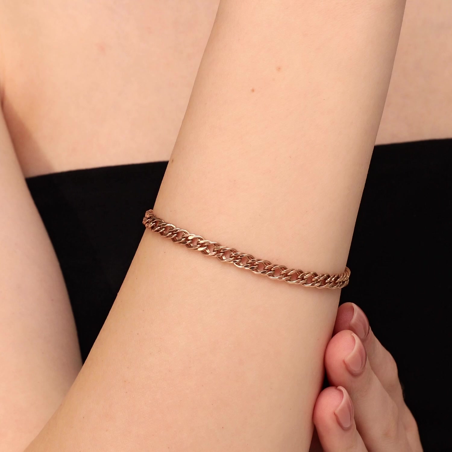 Золотой браслет облегченный