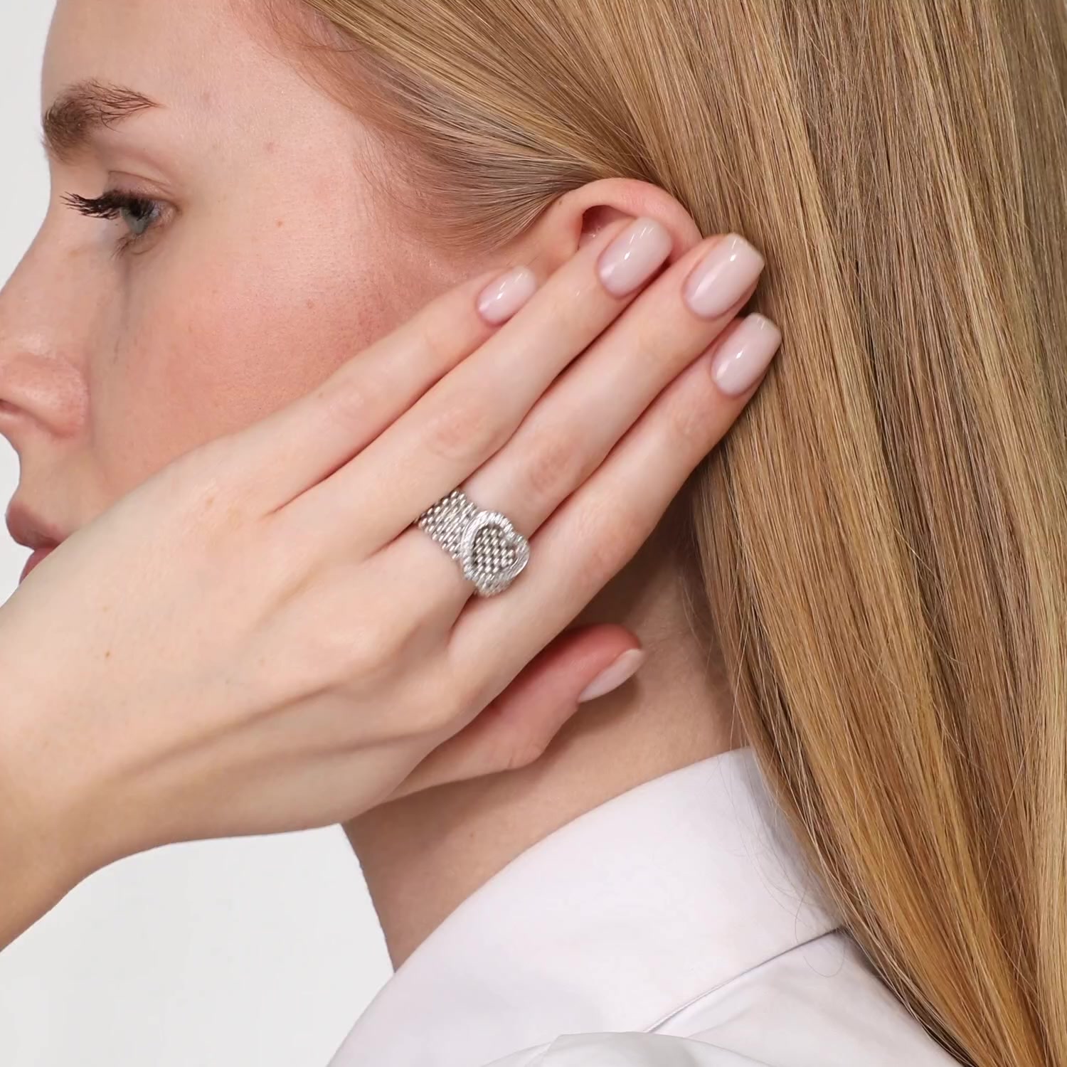 Серебряное кольцо с фианитами