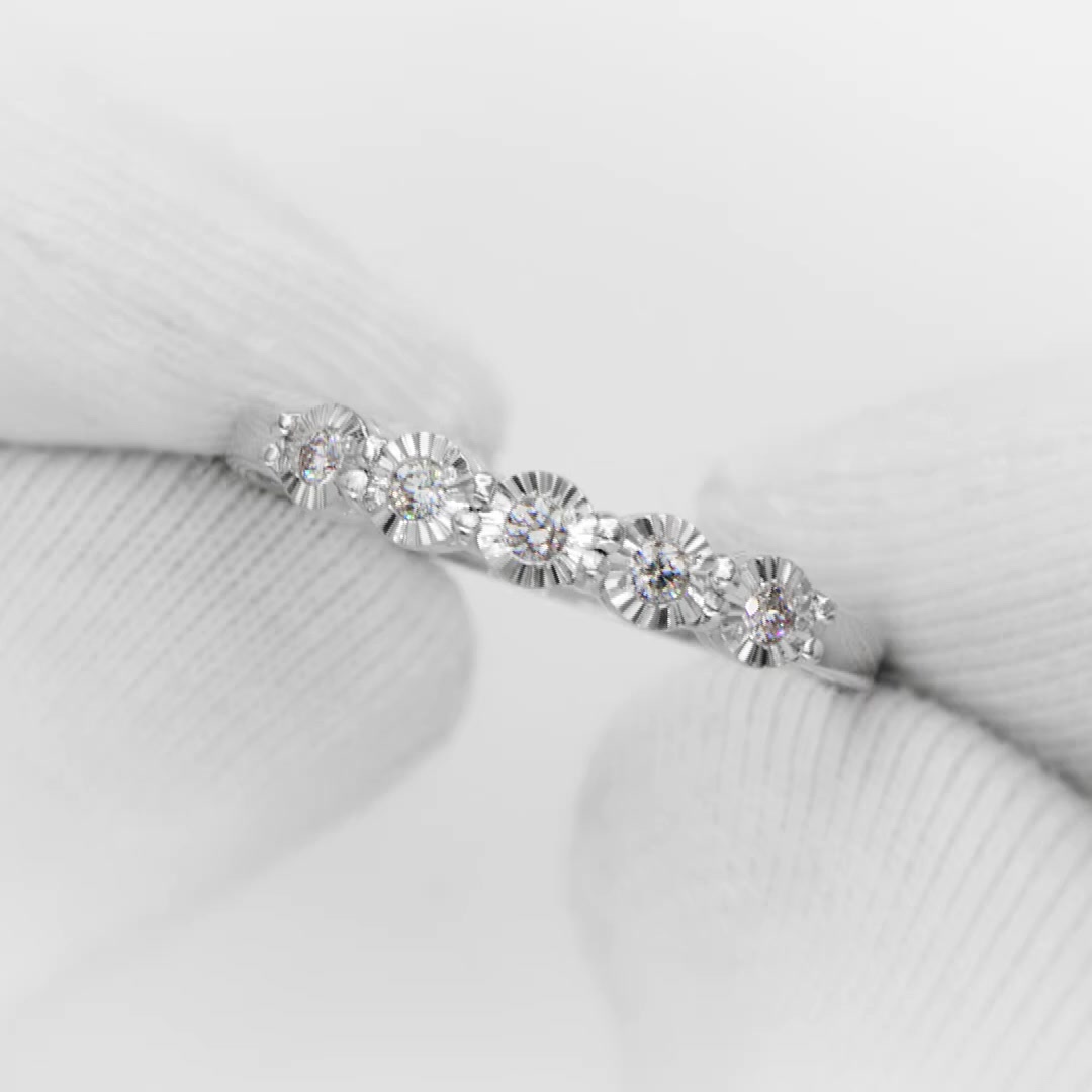 Золотое кольцо с бриллиантами