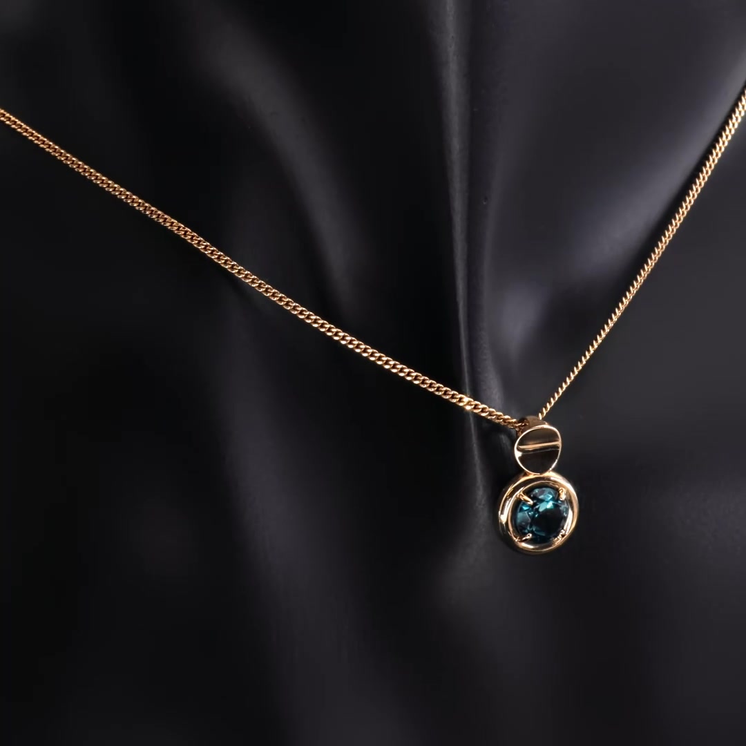 Золотая подвеска с топазом London