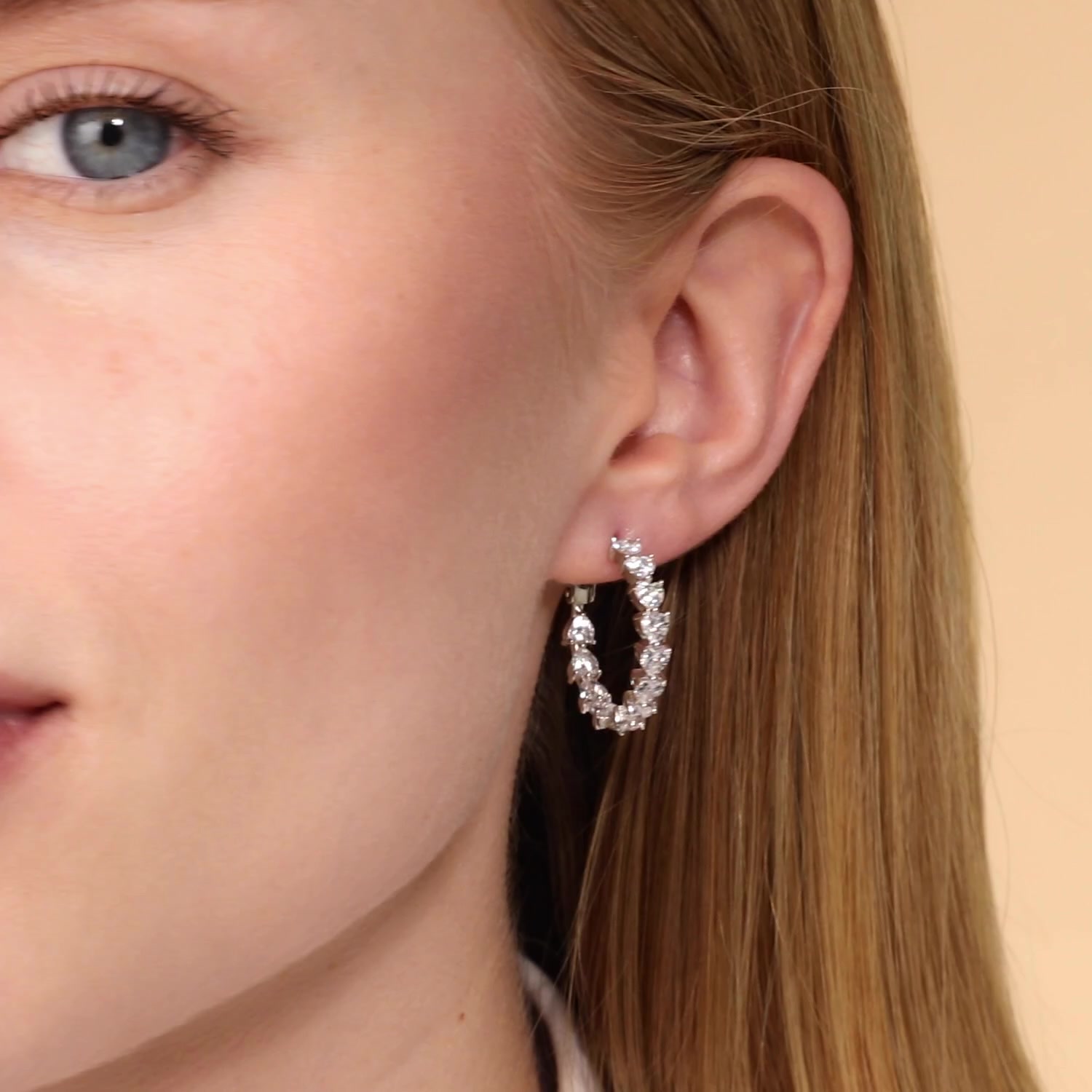 Серебряные серьги с фианитами