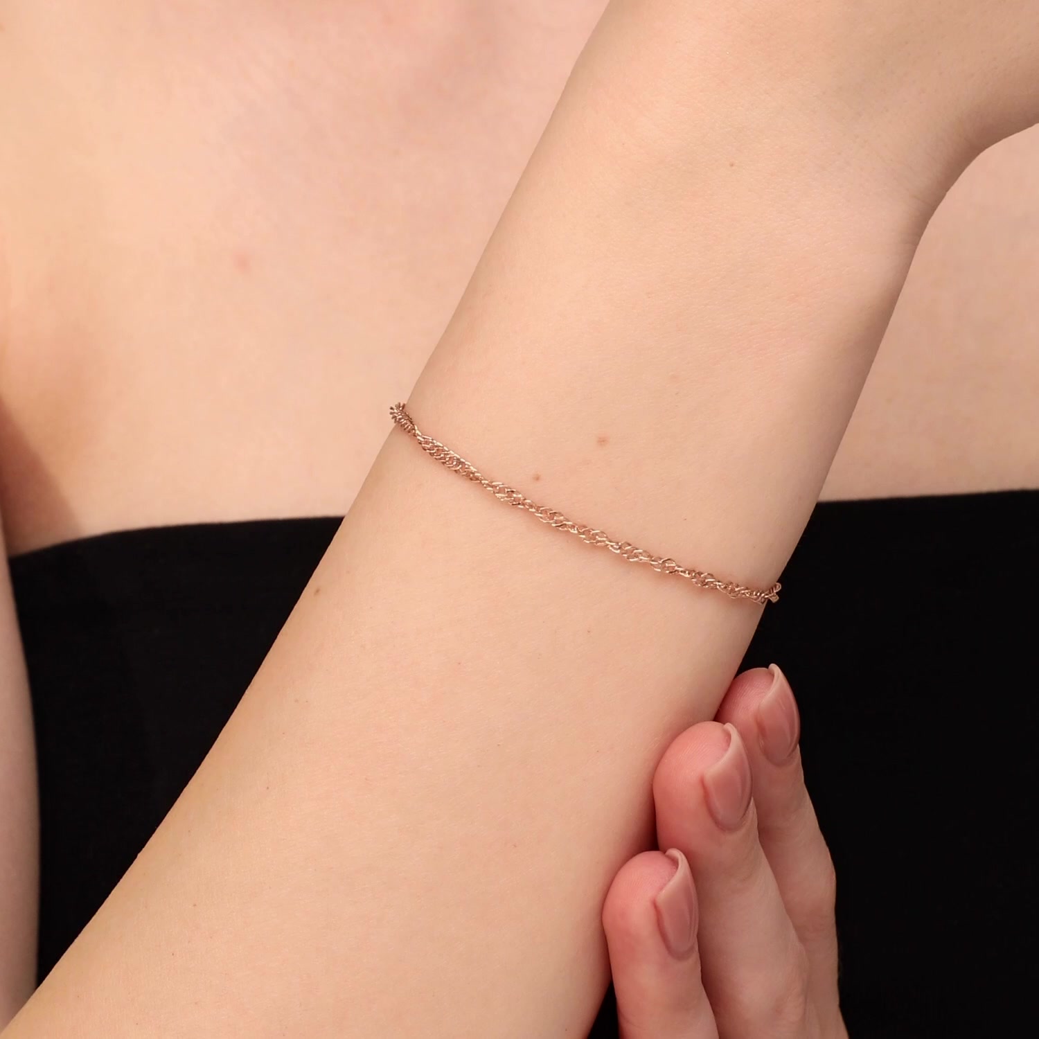 Золотой браслет облегченный